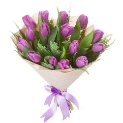 Фото товара 15 фіолетових тюльпанів з декором в Ровно