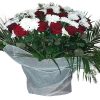 Фото товара 100 червоно-білих троянд у кошику в Ровно