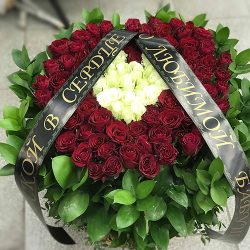 Фото товара Кошик "Серце" 100 троянд в Ровно