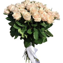 Фото товара Букет из 33 кремовых роз в Ровно